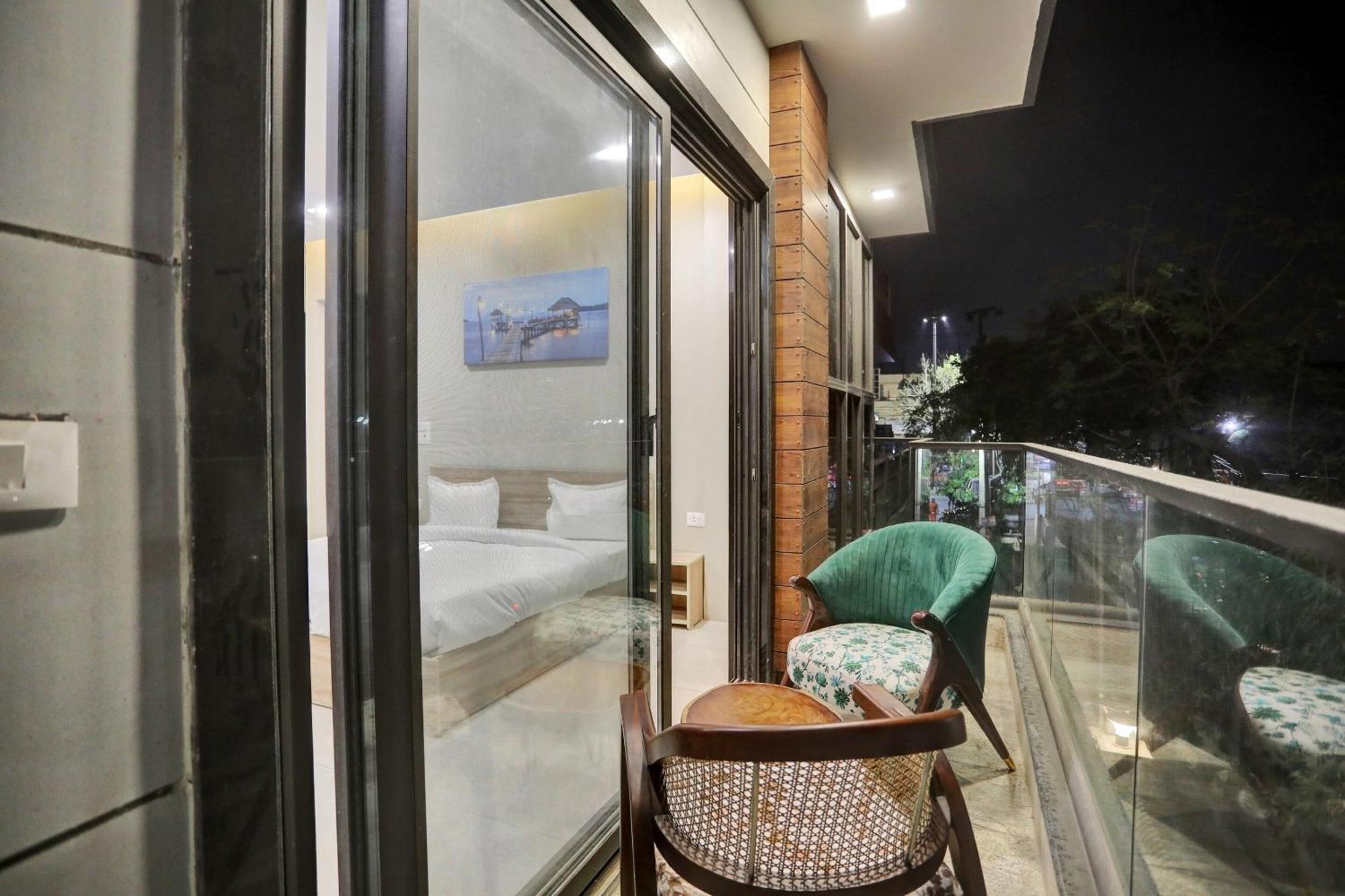 Townhouse Xanthe Noida Exterior foto