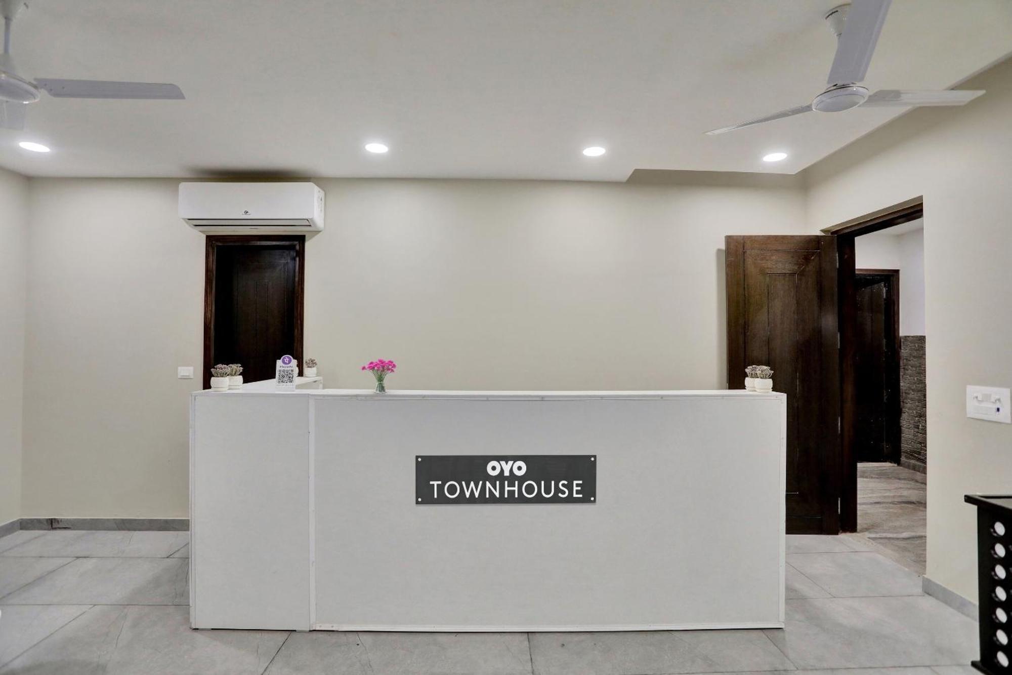 Townhouse Xanthe Noida Exterior foto