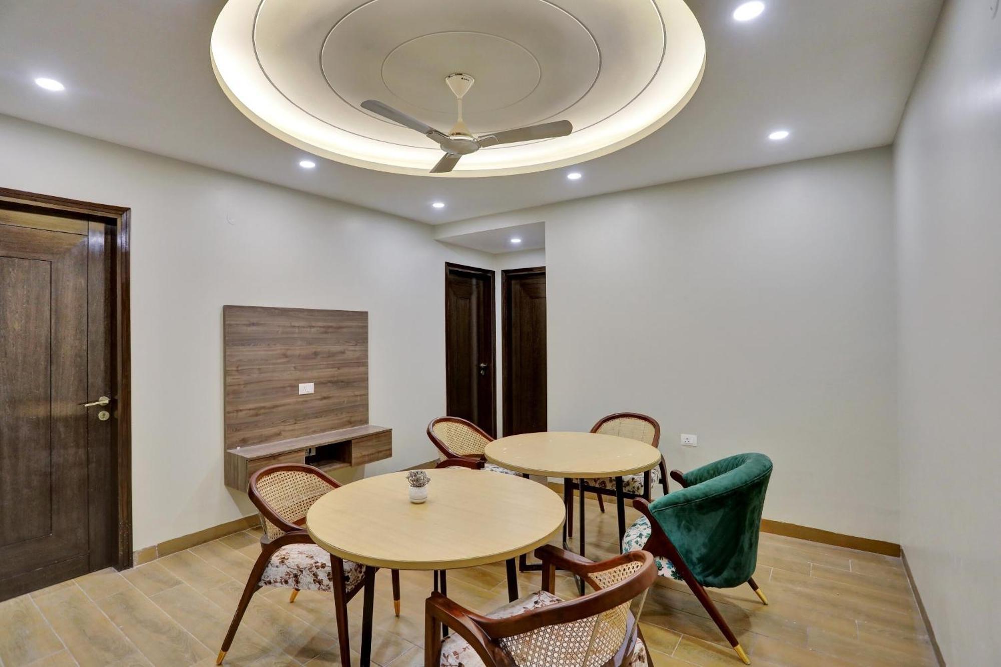 Townhouse Xanthe Noida Exterior foto