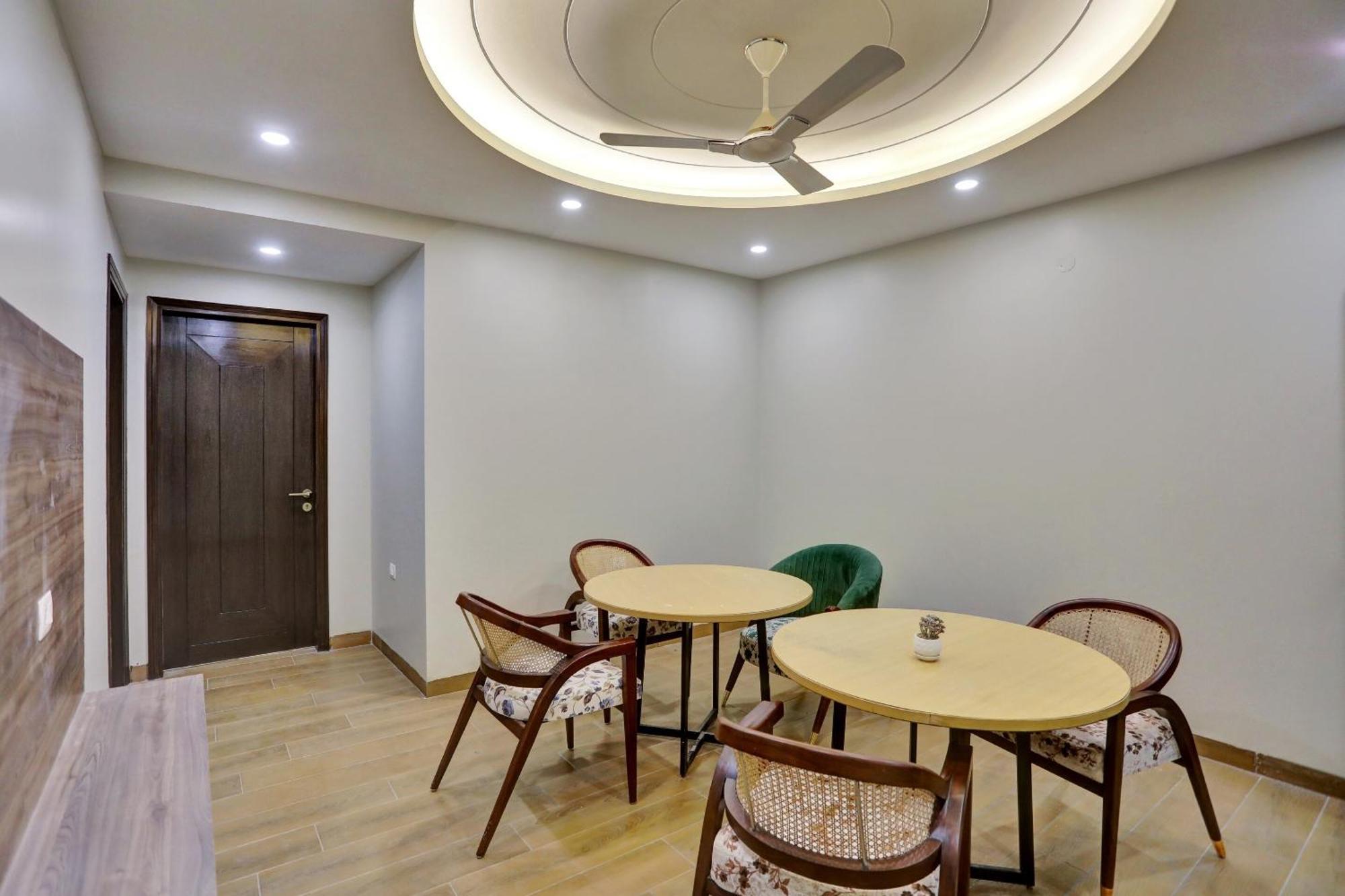 Townhouse Xanthe Noida Exterior foto